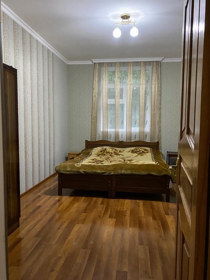 Lentekhi Guest House Konstanta Екстериор снимка