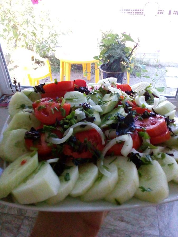 Lentekhi Guest House Konstanta Екстериор снимка